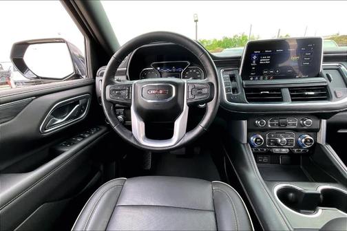 Dark Sky Metallic 2021 GMC Yukon SLT