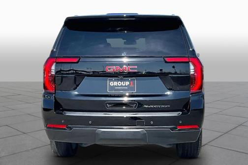 2025 GMC Yukon Elevation