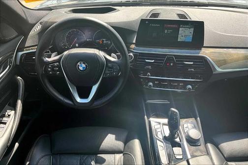 2018 BMW 530e iPerformance