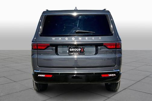 2023 Jeep Wagoneer Base