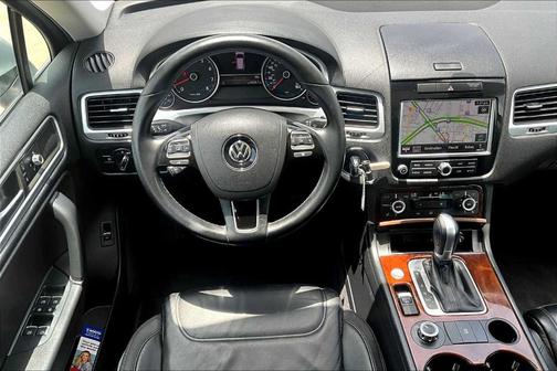 2014 Volkswagen Touareg Lux