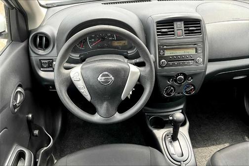 2016 Nissan Versa 1.6 S