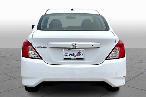 2016 Nissan Versa 1.6 S