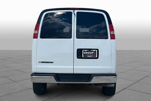 2018 Chevrolet Express 3500 LT