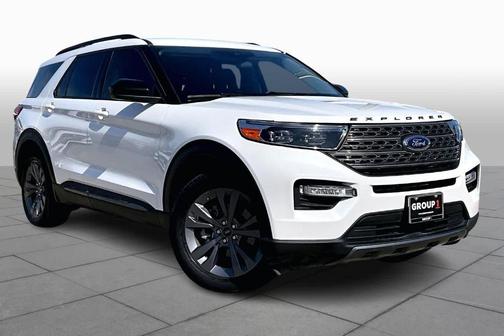 Star White 2023 Ford Explorer XLT