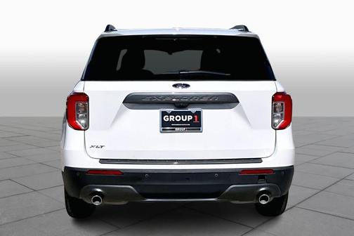 Star White 2023 Ford Explorer XLT