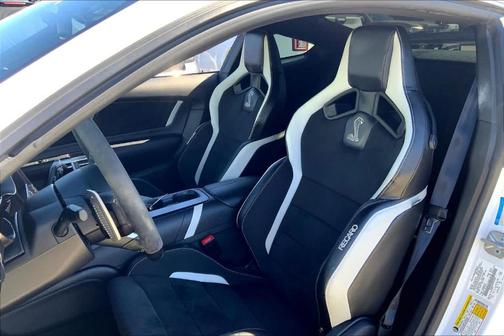 2021 Ford Shelby GT500 Base