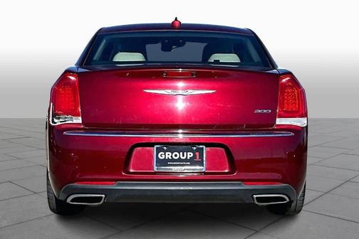 2019 Chrysler 300 Limited