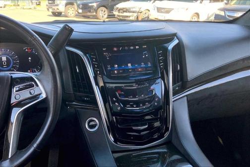 2017 Cadillac Escalade ESV Platinum