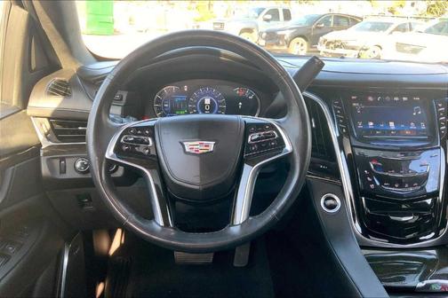 2017 Cadillac Escalade ESV Platinum