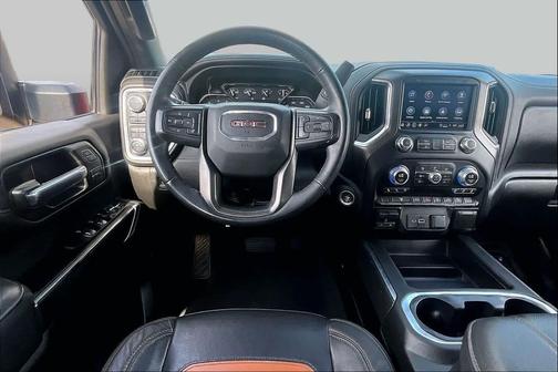 Cayenne Red Tintcoat 2023 GMC Sierra 2500 AT4