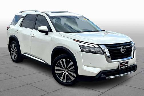2022 Nissan Pathfinder Platinum