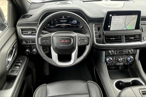 2022 GMC Yukon XL SLT