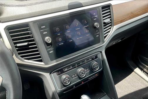 2021 Volkswagen Atlas 3.6 V6 SE w/ Technology
