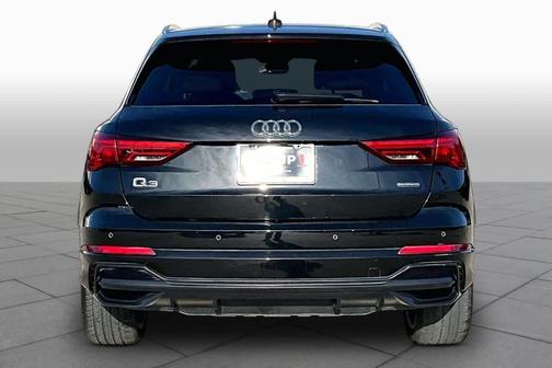 Mythos Black Metallic 2021 Audi Q3 45 S line Premium Plus