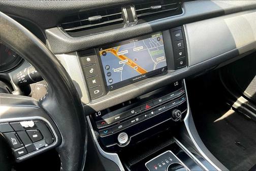 2018 Jaguar XF 25t
