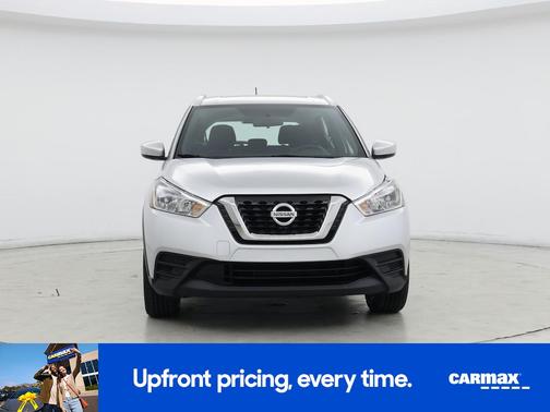 Silver 2018 Nissan Kicks SV
