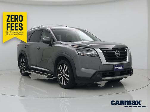 Gray 2023 Nissan Pathfinder Platinum