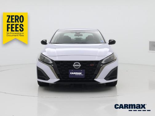 Gray 2023 Nissan Altima SR
