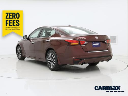 Red 2023 Nissan Altima SV