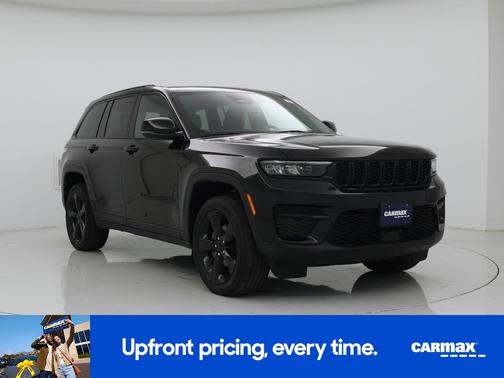 Black 2022 Jeep Grand Cherokee Altitude