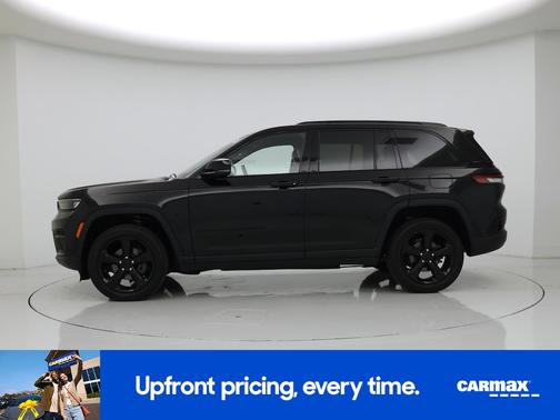 Black 2022 Jeep Grand Cherokee Altitude