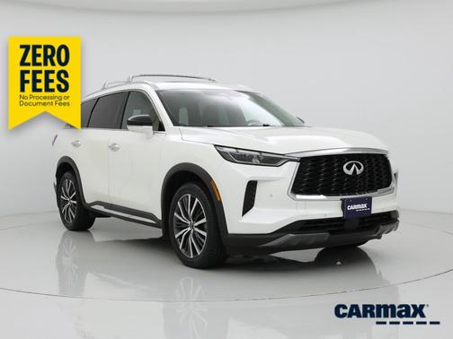 White 2023 INFINITI QX60 Sensory
