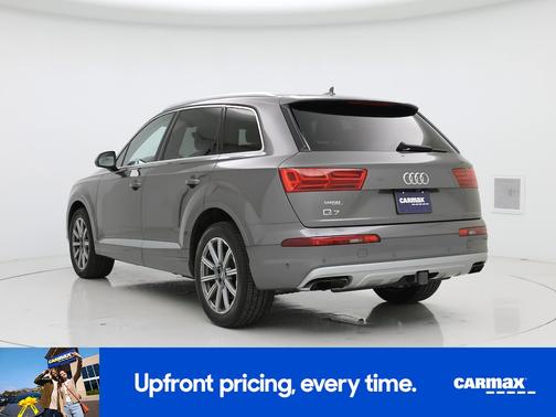 Gray 2019 Audi Q7 Prestige