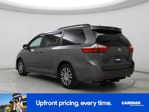 2018 Toyota Sienna XLE