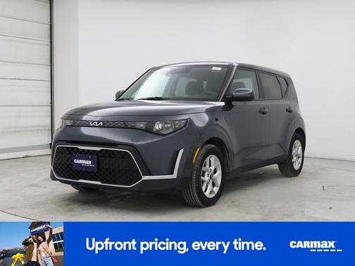 Gray 2025 Kia Soul LX