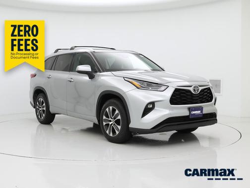 Gray 2021 Toyota Highlander XLE