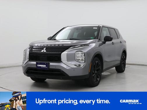 2023 Mitsubishi Outlander SE Black Edition