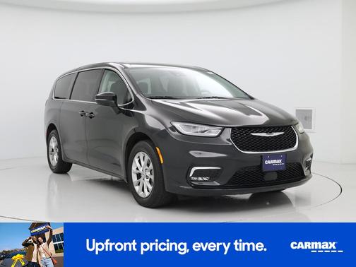 Black 2023 Chrysler Pacifica Touring L