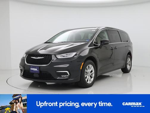 Black 2023 Chrysler Pacifica Touring L