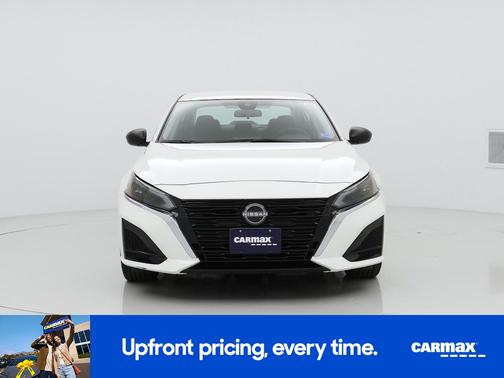 White 2025 Nissan Altima SV