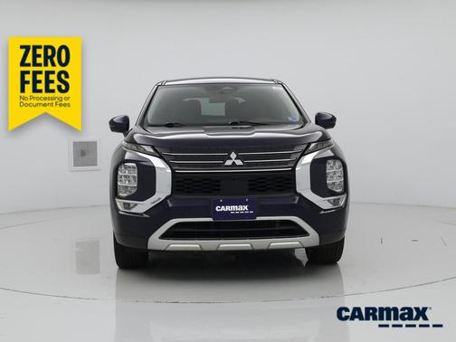 Blue 2023 Mitsubishi Outlander SE