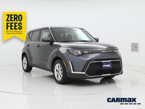 Gray 2024 Kia Soul LX