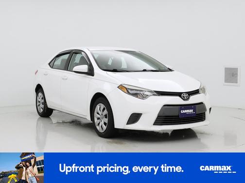 White 2016 Toyota Corolla LE