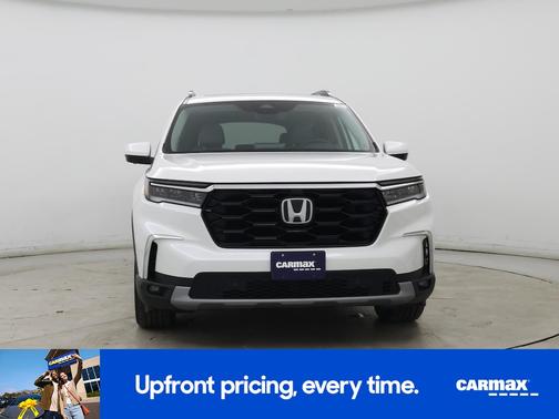 White 2025 Honda Pilot Elite
