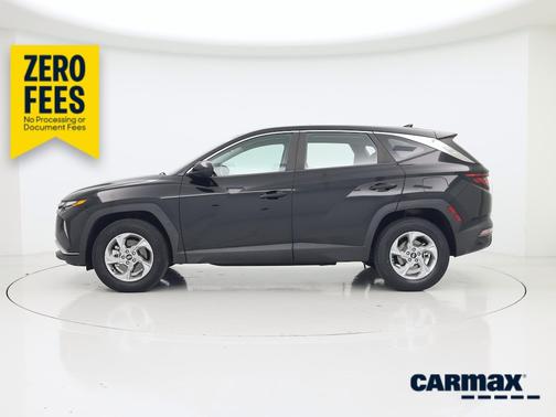 Black 2022 Hyundai TUCSON SE