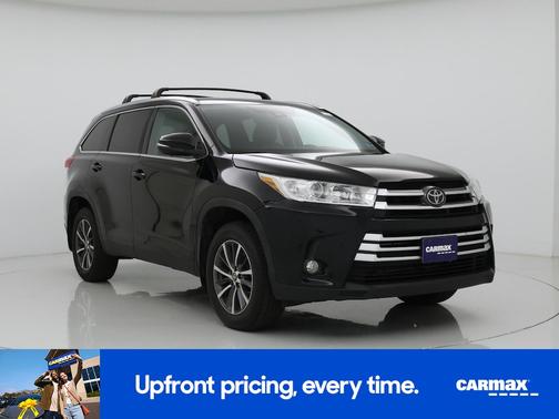 Black 2019 Toyota Highlander XLE