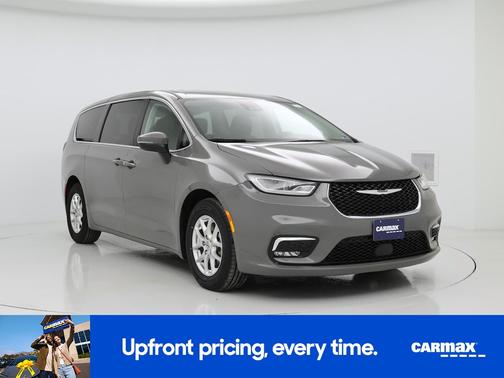 Gray 2023 Chrysler Pacifica Touring L