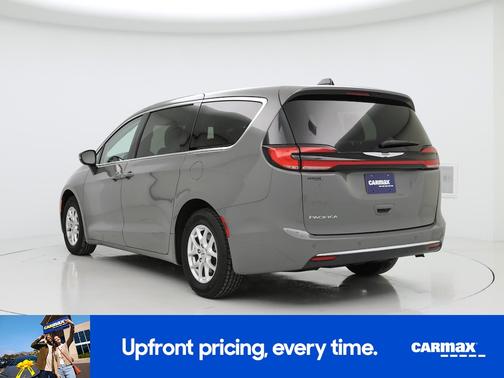 Gray 2023 Chrysler Pacifica Touring L
