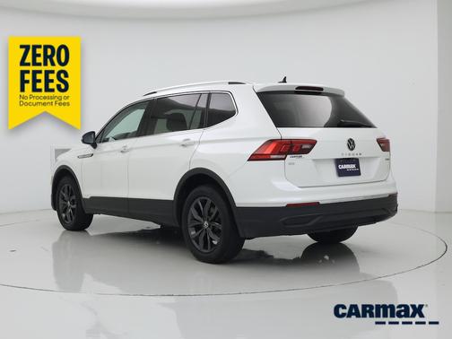 White 2023 Volkswagen Tiguan SE