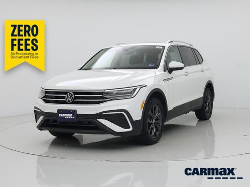 White 2023 Volkswagen Tiguan SE