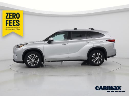 Silver 2021 Toyota Highlander XLE