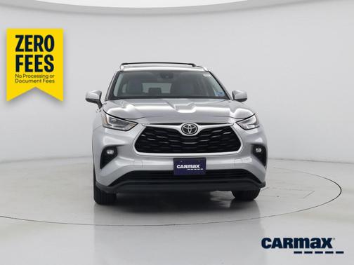 Silver 2021 Toyota Highlander XLE