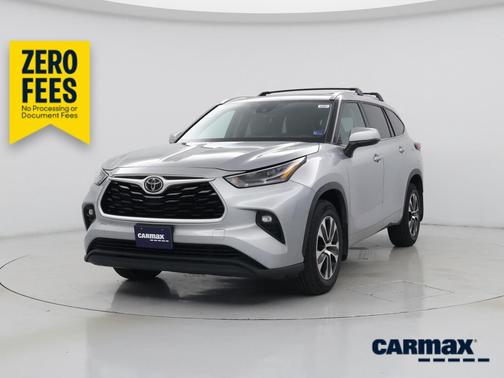 Silver 2021 Toyota Highlander XLE