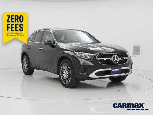 Black 2024 Mercedes-Benz GLC 300
