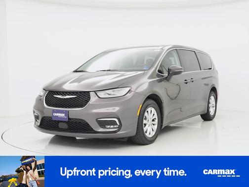 Gray 2023 Chrysler Pacifica Touring L